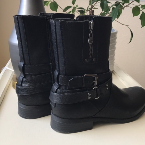 Mid Rise Boots - Picture 2 of 3